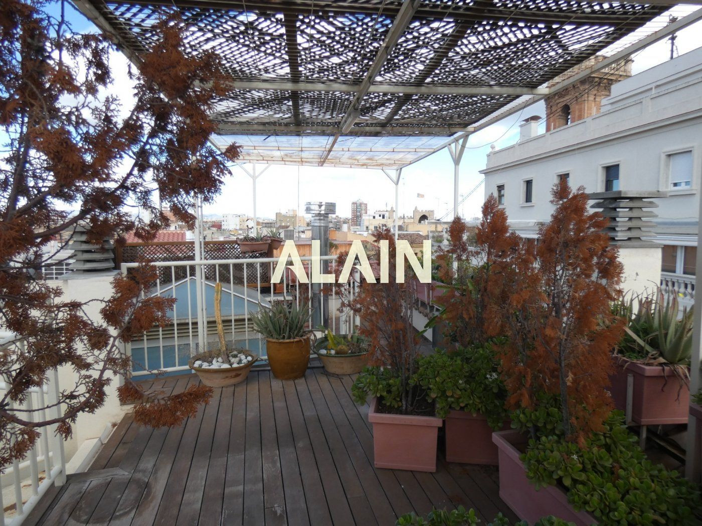 ESPECTACULAR ATICO DUPLEX EN EL CENTRO VALENCIA