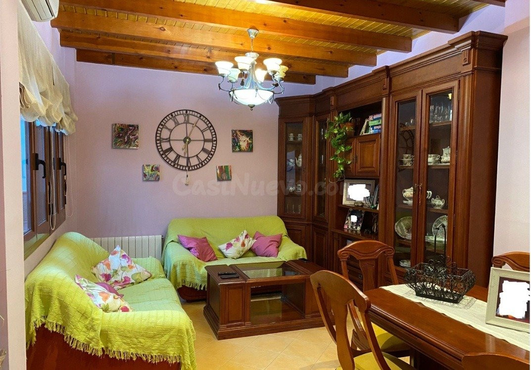 ESPECTACULAR CASA EN LA ZONA DEL CAMPO DE FÚTBOL CON UNAS CALIDADES Y ACABADO INMEJORABLES !!!!!