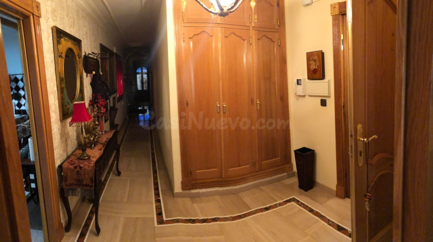 ESPECTACULAR CASA UNIFAMILIAR CON GRANDES SUPERFICIES SITUAD - foto 3