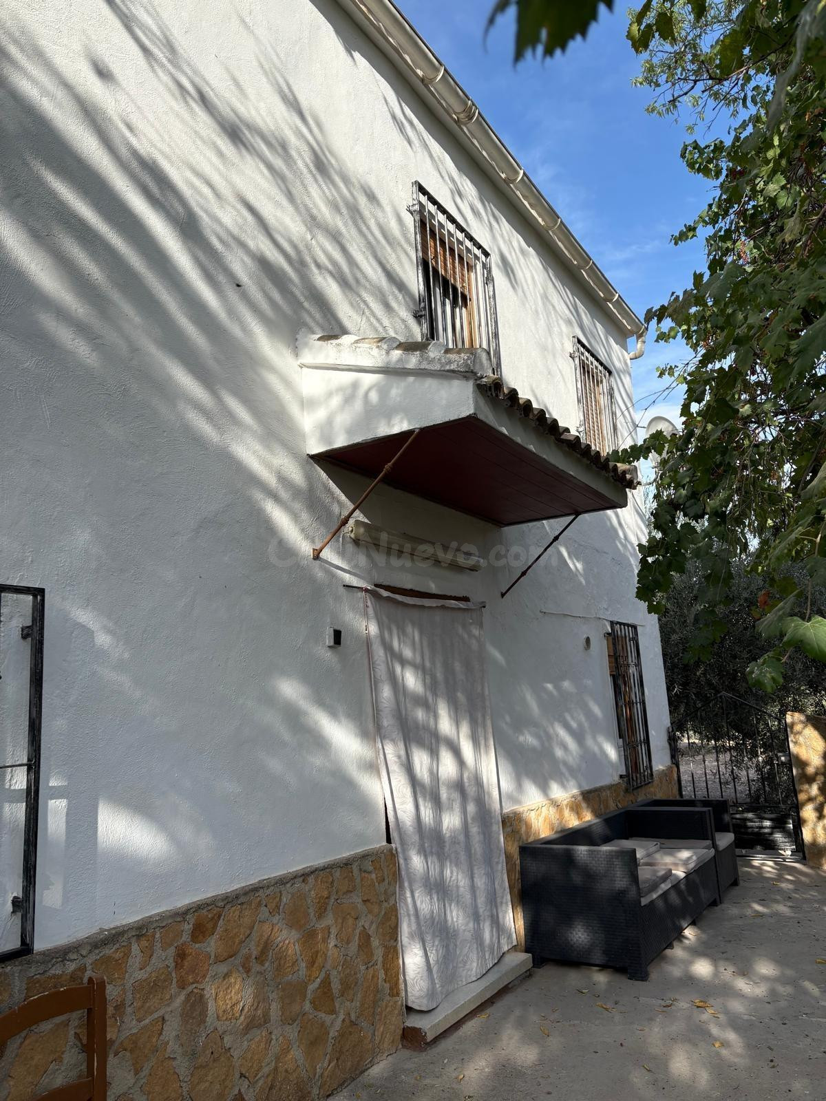 CORTIJO RURAL CON FINCA DE OLIVOS DE REGADÍO EN ZONA DE LA CARRETERA DE HUÉTOR TÁJAR A MONTEFRÍO !!!!