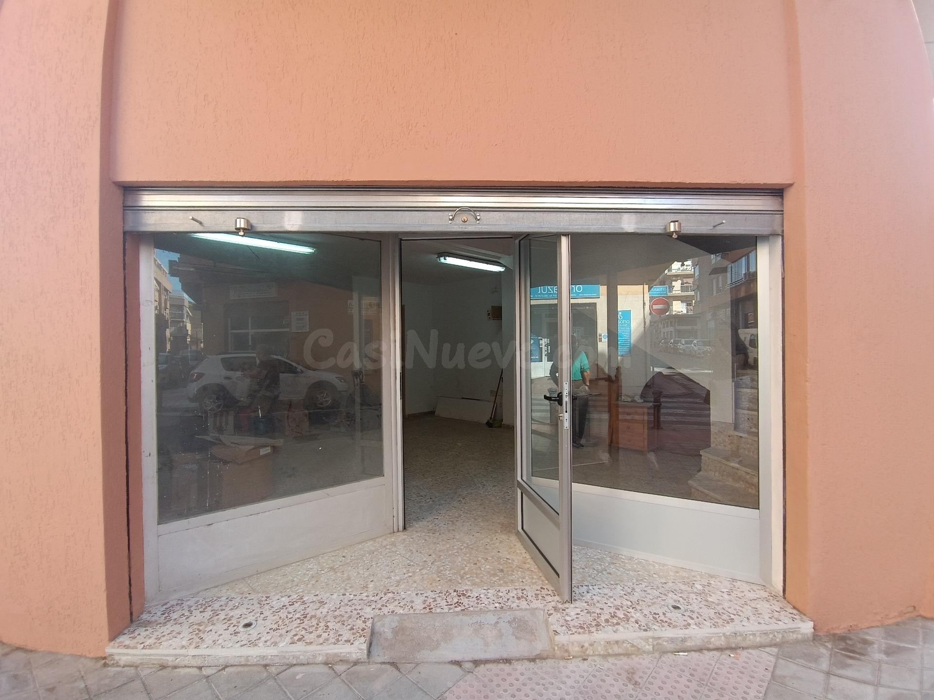 En venta local comercial en La Florida
