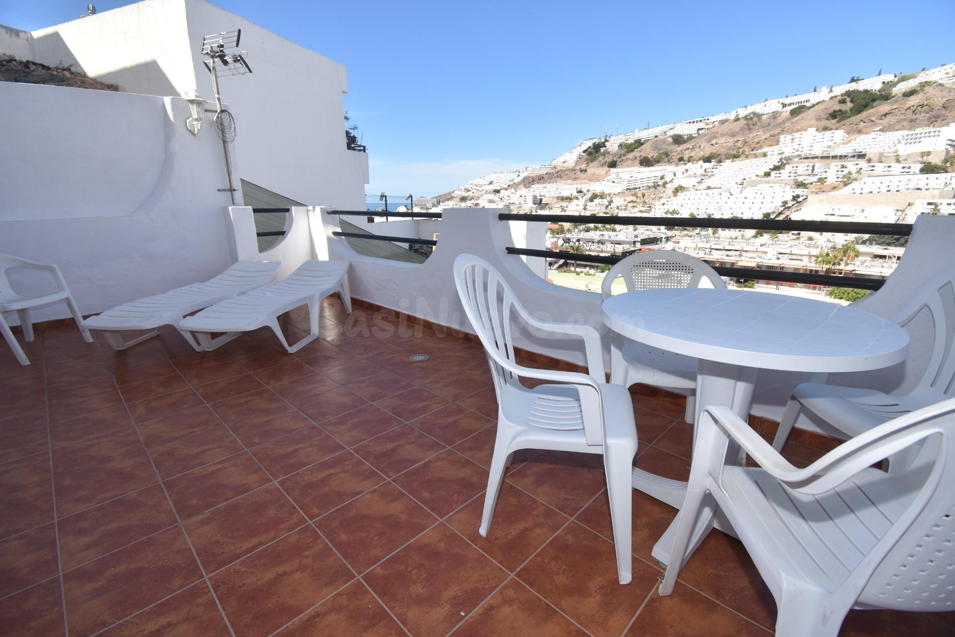 Apartamento de dos dormitorios en venta en Puerto Rico.