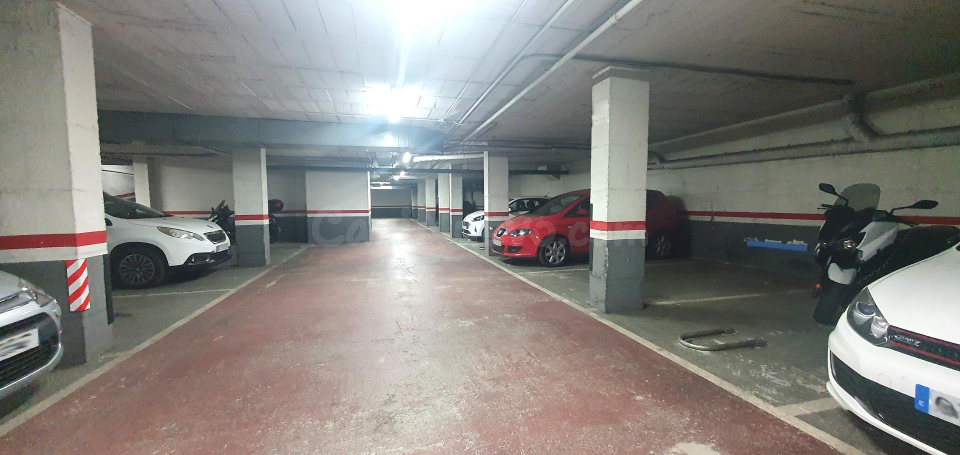 PLAZA DE PARKING EN BARBERÀ DEL VALLÈS