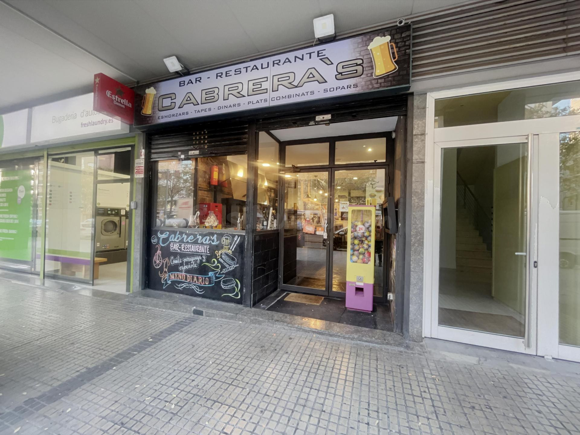 Local Comercial en Sant Pere Nord: Oportunidad Única de Inversión