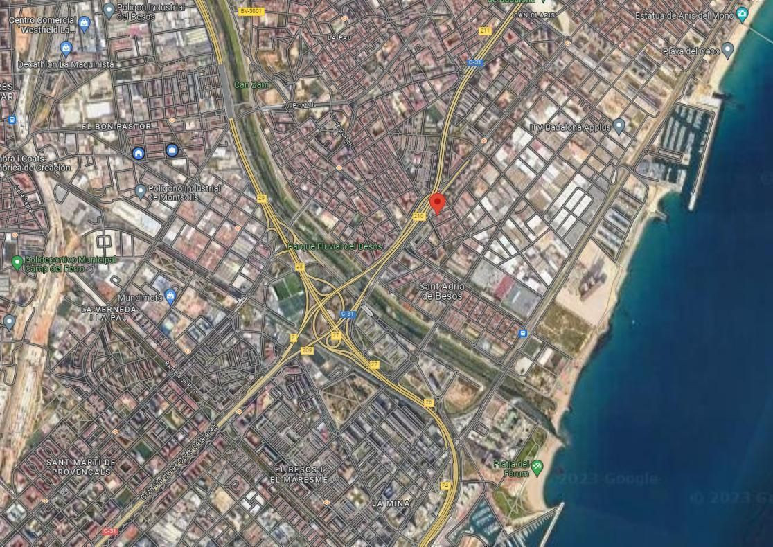 EN VENTA PLAZA DE PARKING EN CR. D'ENRIC GRANADOS - BDN