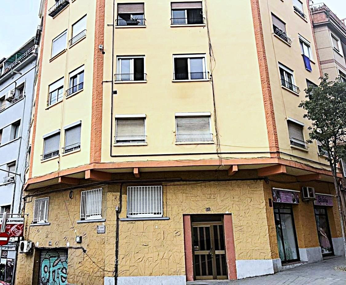 En venta piso alquilado en La Torrassa de L'Hospi