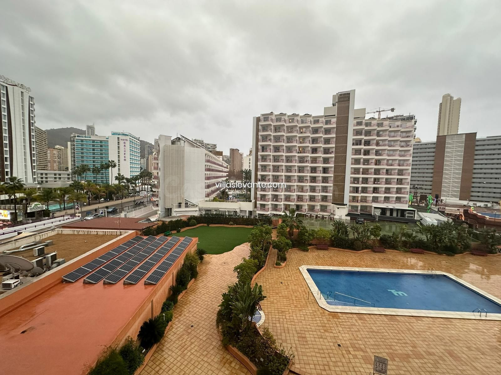 APARTAMENTO EN LEVANTE ZONA LLANA