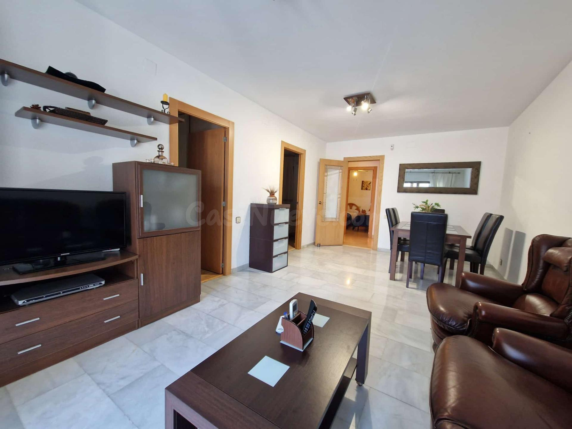 Piso de Lujo en el Corazón de BENIDORM: 4 Dormitorios, 2 Baños - foto 5