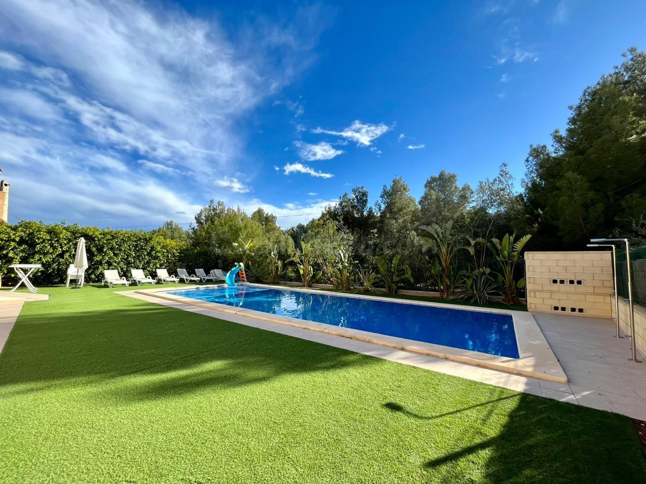 CHALET INDEPENDIENTE 2 EN UNA OPORTUNIDAD