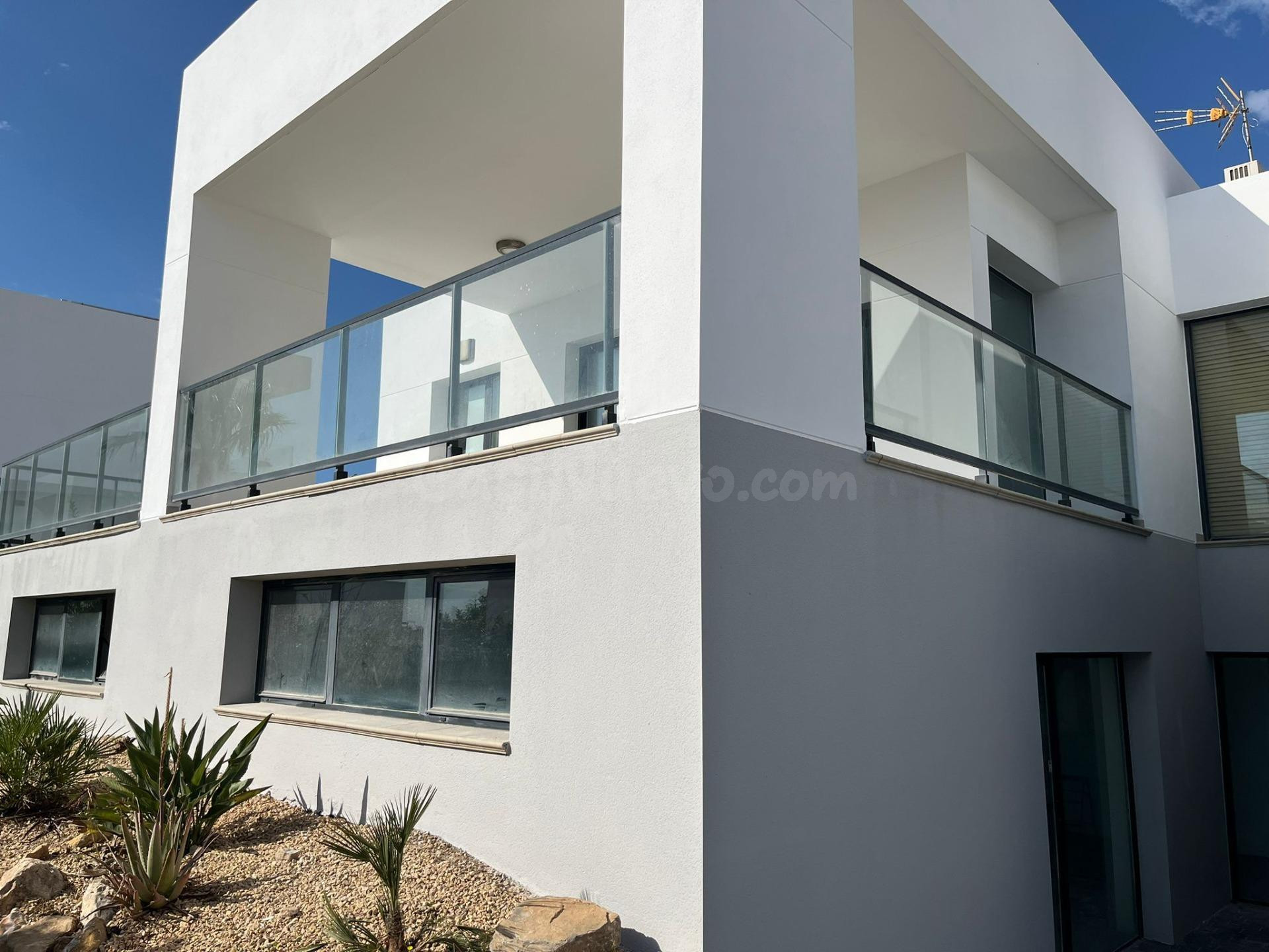 CHALET INDEPENDIENTE EN POLOP