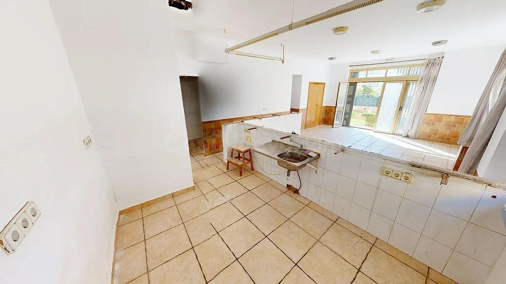 LOCAL CON POSIBILIDAD DE CAMBIO DE USO A VIVIENDA