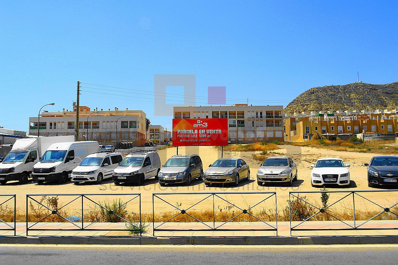 5.300 m2 urbanos  en Vera, Almería.