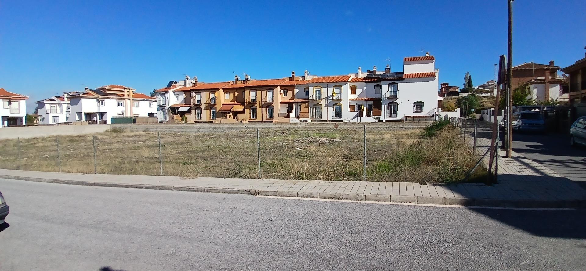 SOLAR URBANO 524 M2 JUNTO BASE AÉREA ARMILLA