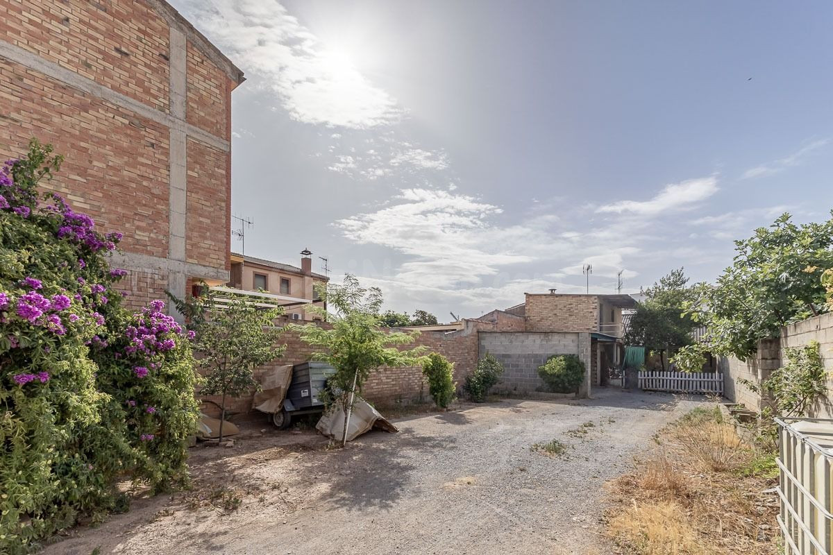 ¡MAGNIFICO SOLAR URBANO EN ALBOLOTE, CON INFINIDAD DE POSIBILIDADES! IDEAL PARA PROMOTORES