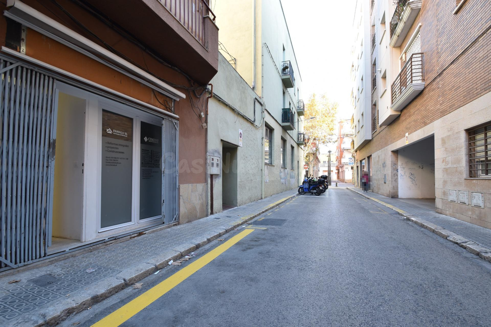 Local comercial en venta al lado de Rambla de la Pau