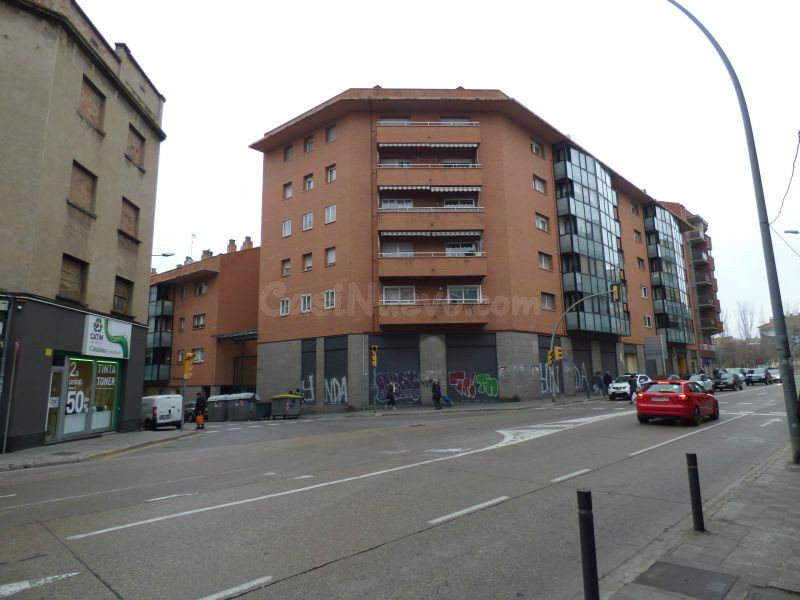 LOCAL COMERCIAL EN ALQUILER DE 600M2  DIVIDIBLE EN ZONA CTRA DE VIC DE MANRESA