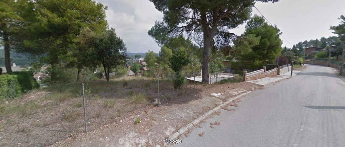 SOLAR EN VENTA DE 745M2 EN LA URBANIZACIÓN DEL SERRAT DE CASTELLNOU
