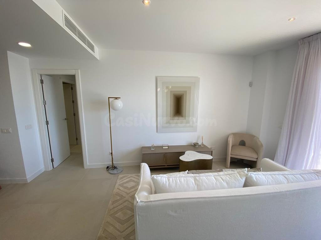 el piso con terraza 35 m2, plaza de aparcamiento y trastero