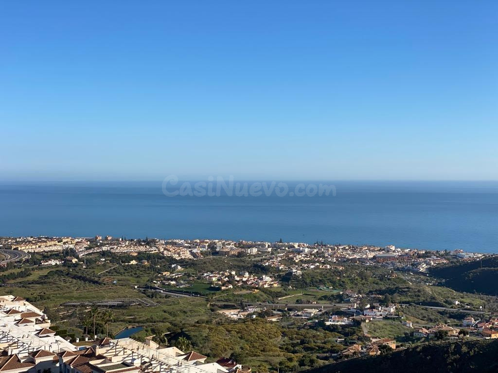 Piso con tres dormitorios amplias y terraza SUR 17 m2