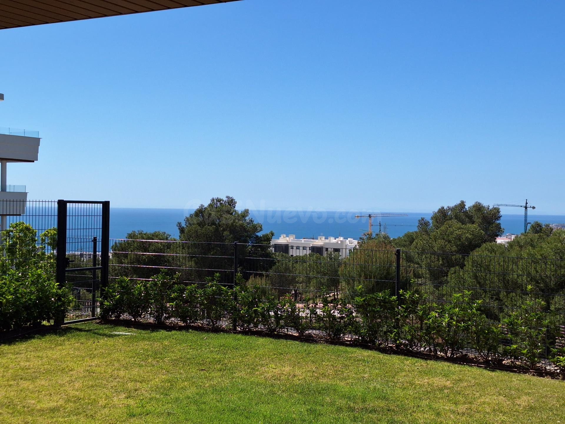 Bajo con terraza 51 m2 y jardín 50 m2