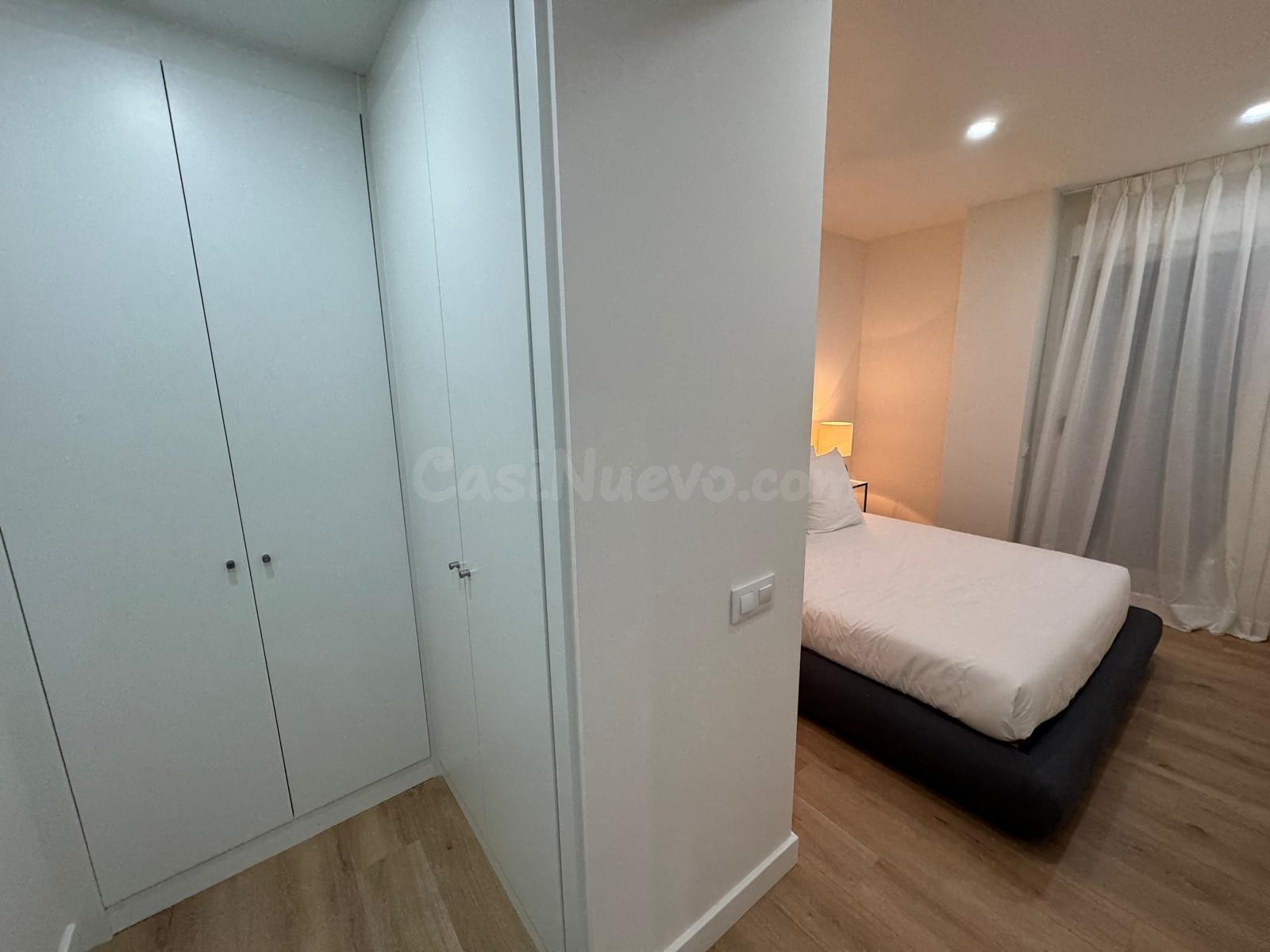 Piso con terraza SURESTE solada, además de trastero y plaza de garaje incluidos en el precio.