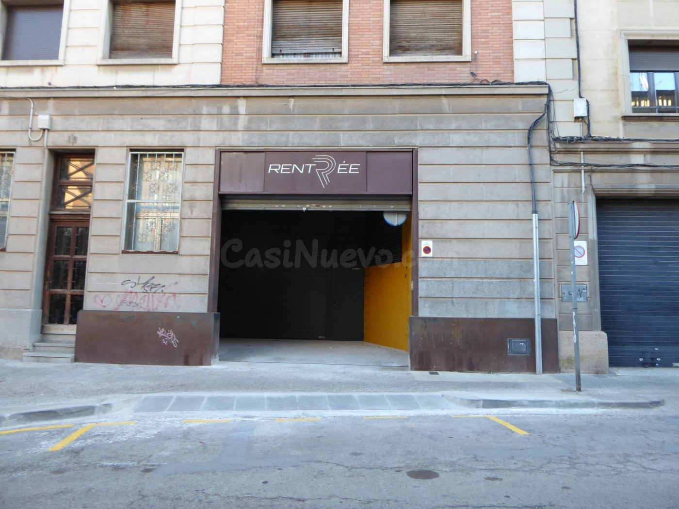 Pk de lloguer de MOTO a Manresa - c/ Camps i Fabres