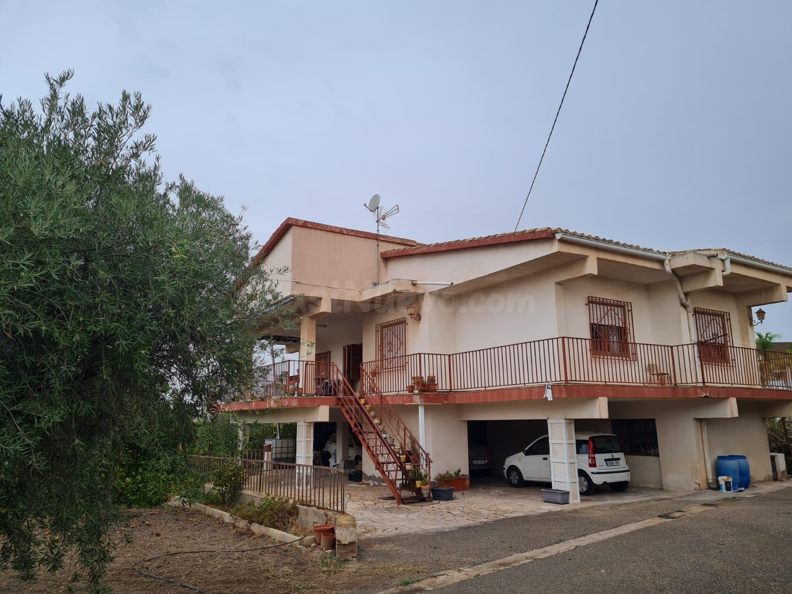 PRECIOSO CHALET EN SALIENTAS DE PETRER!