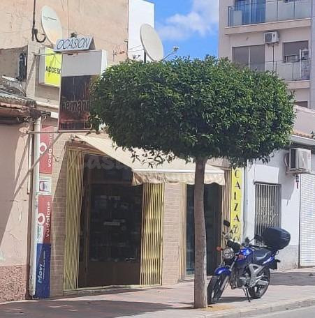 CASA PLANTA BAJA EN MUY BUENA ZONA DE PETRER