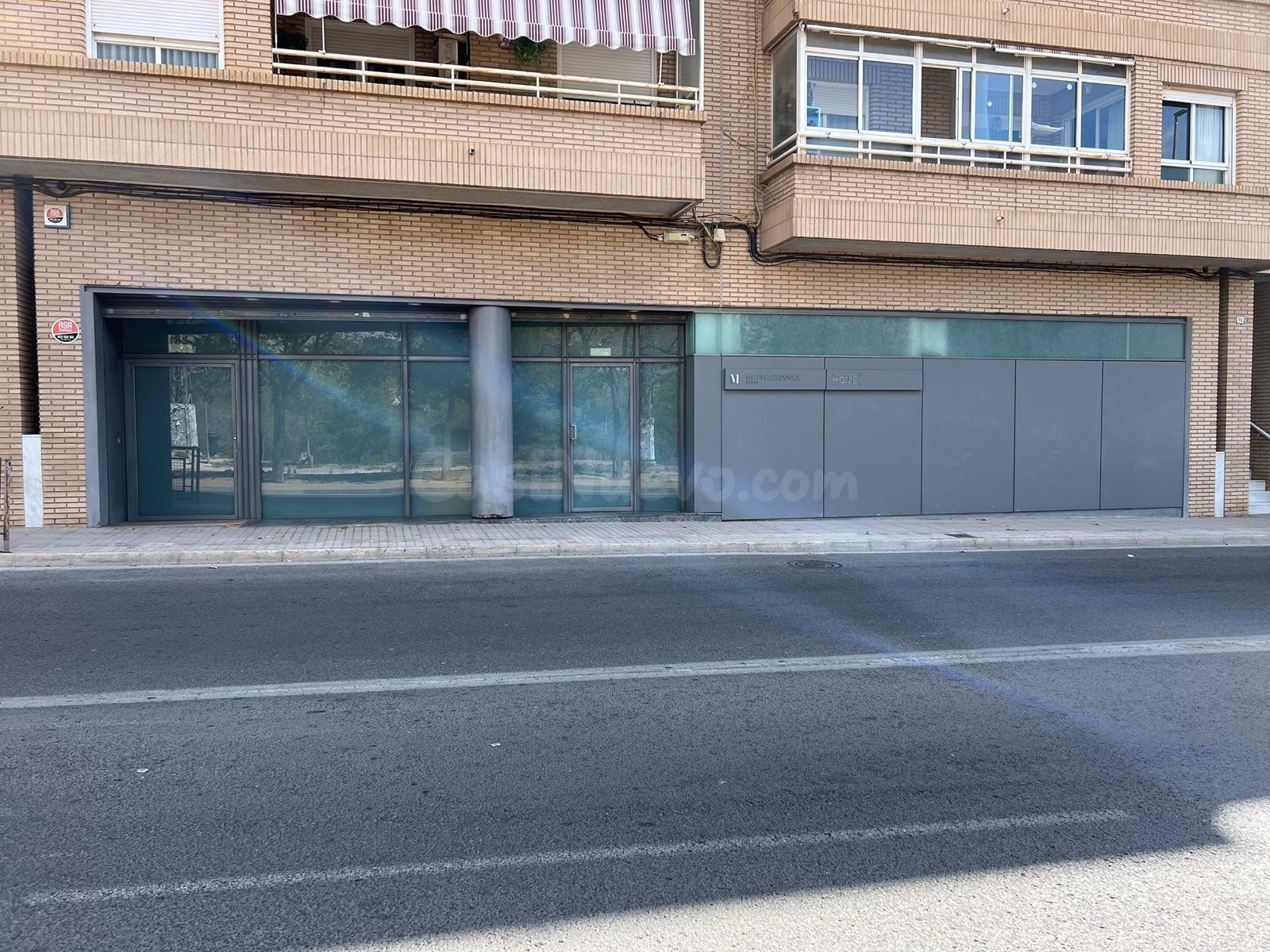 ESTUPENDO LOCAL COMERCIAL ENTRE AV. ALFONSO XIII Y AVDA DE RONDA