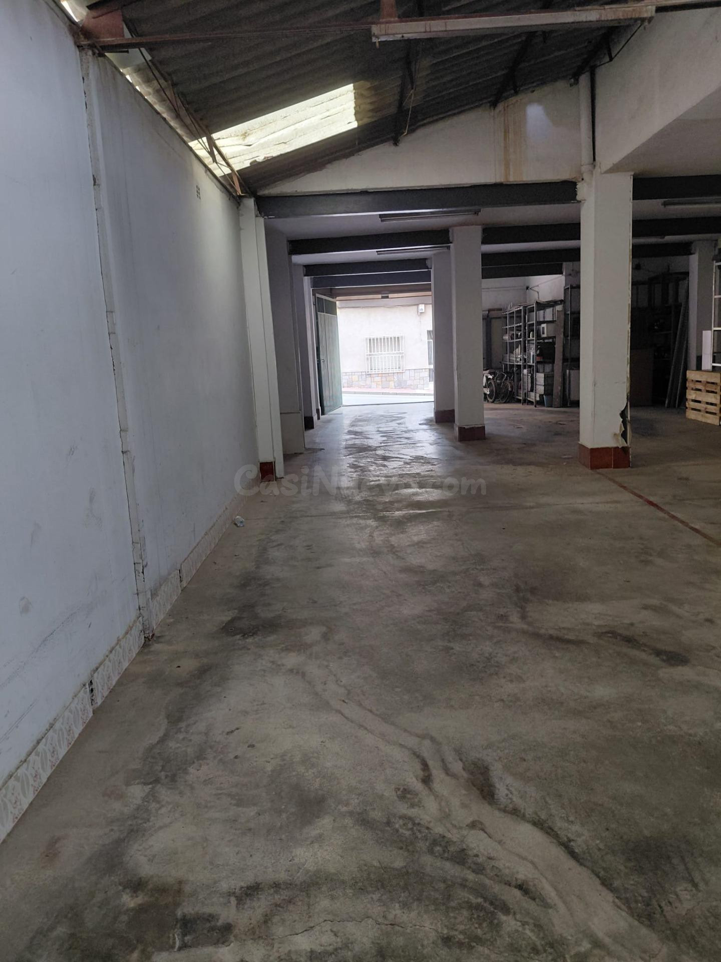 LOCAL COMERCIAL ZONA CAMPOAMOR