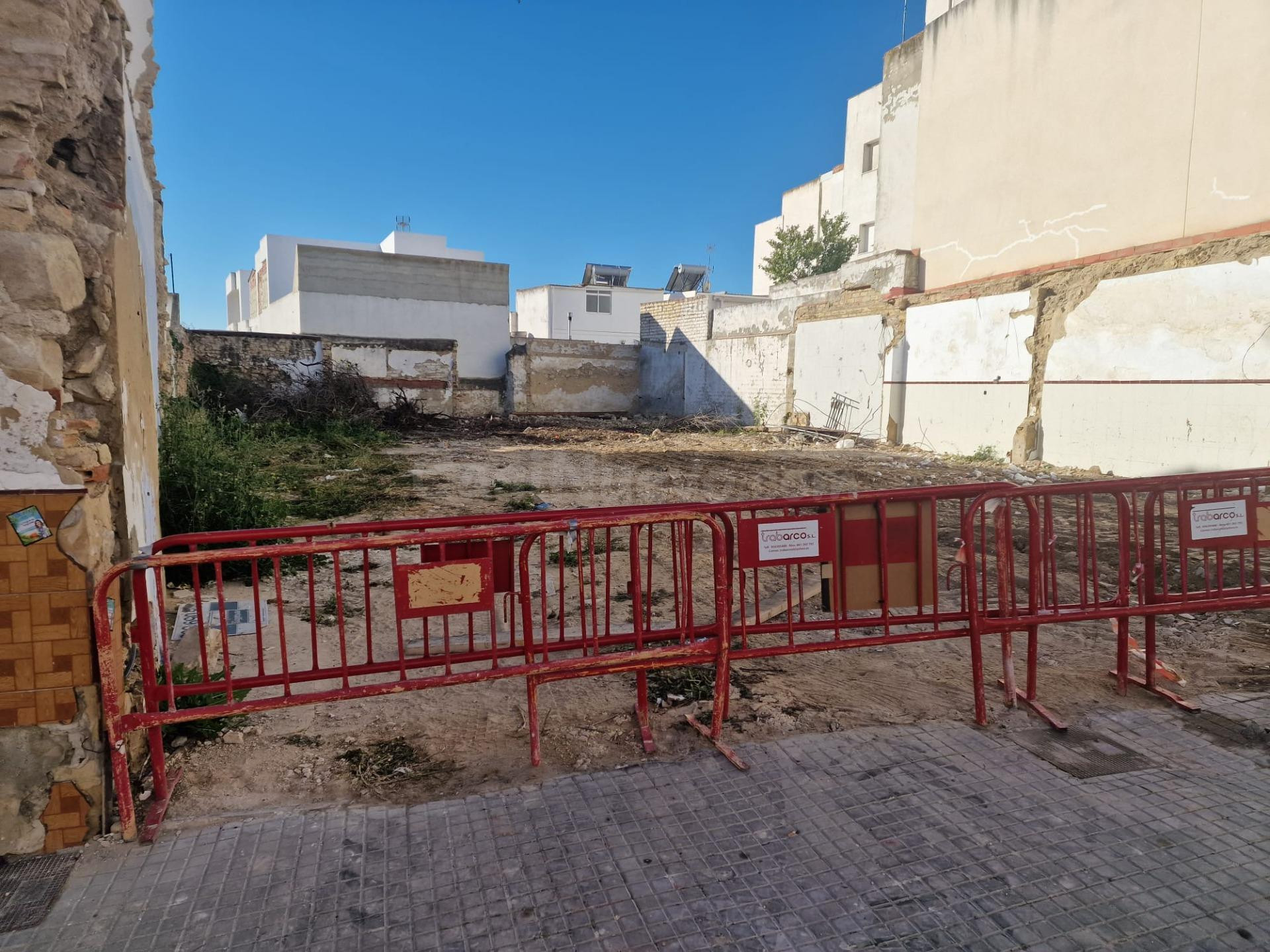 Oportunidad Única: Solar en el Centro de Trebujena