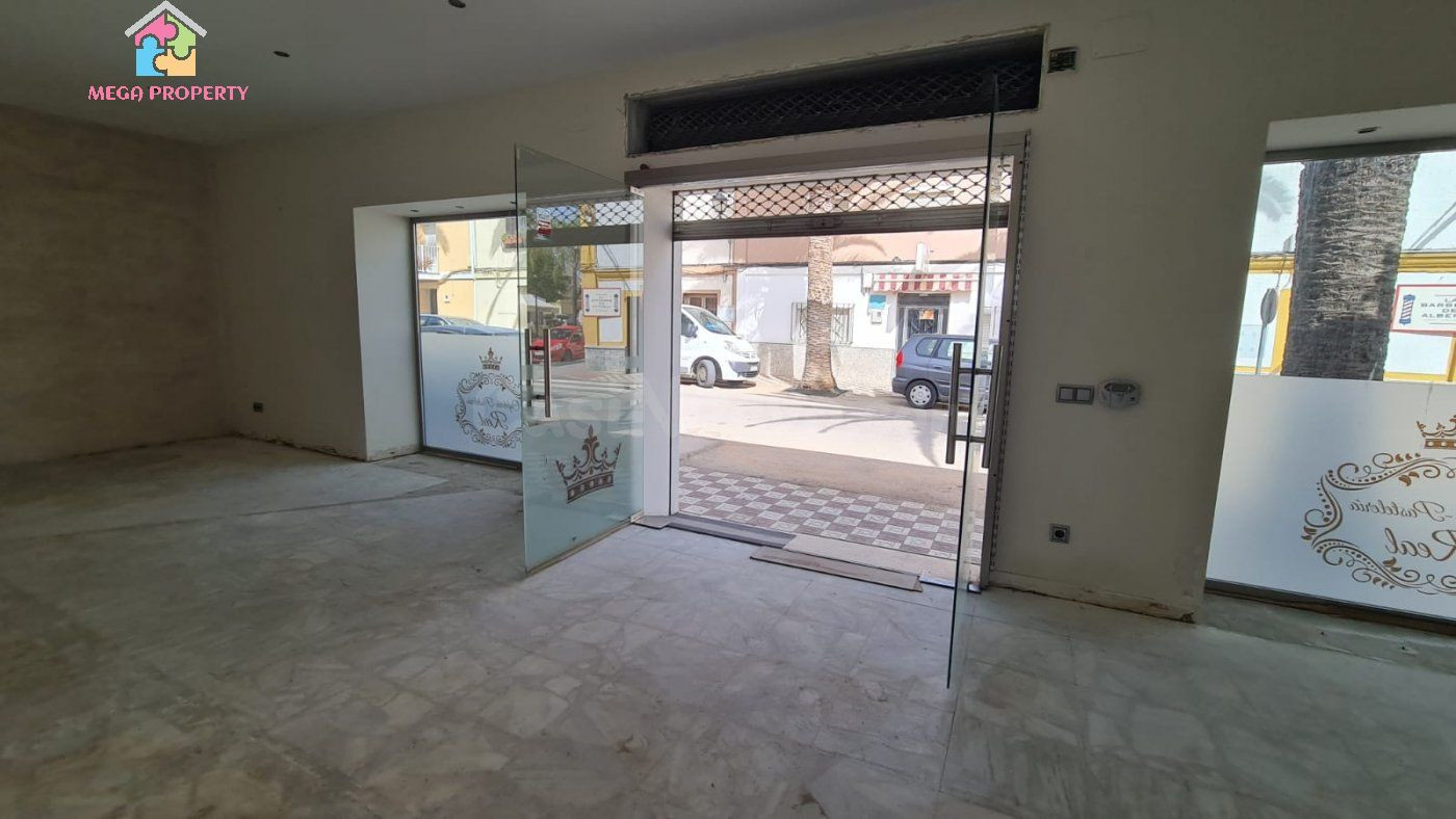 Se vende lote de 2 locales comerciales + vivienda en Tesorillo