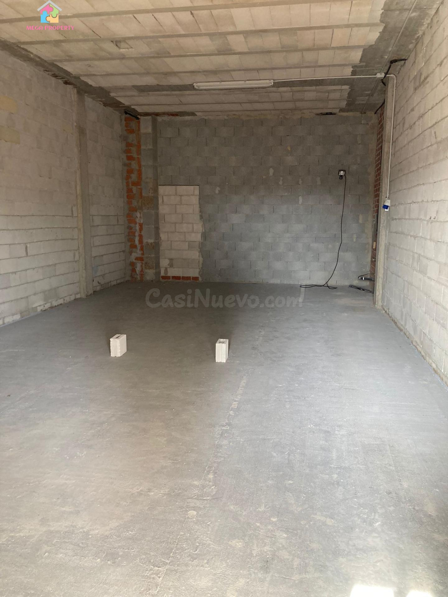 Se alquila local comercial en Edificio Sotovila
