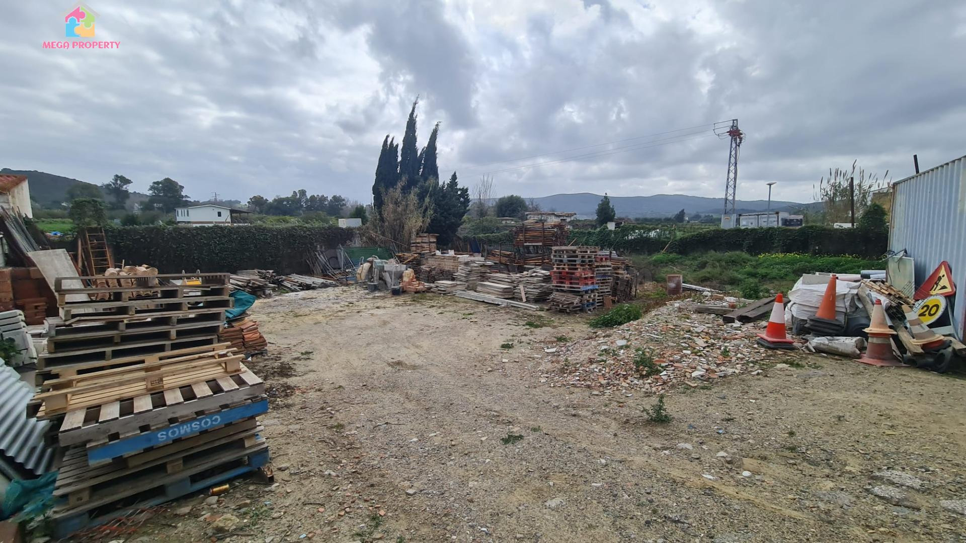 Se vende parcela en San Martin del Tesorillo
