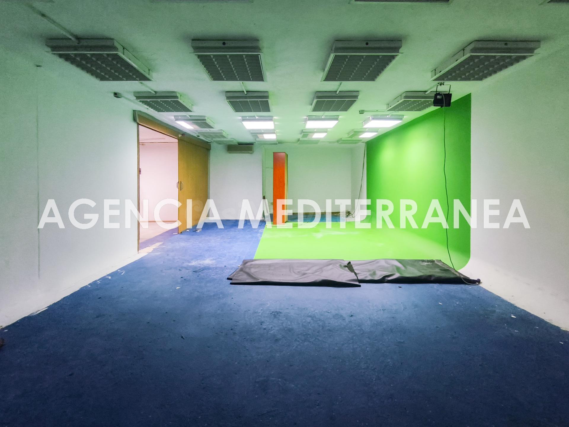 AMPLIO LOCAL EN VENTA EN VALENCIA