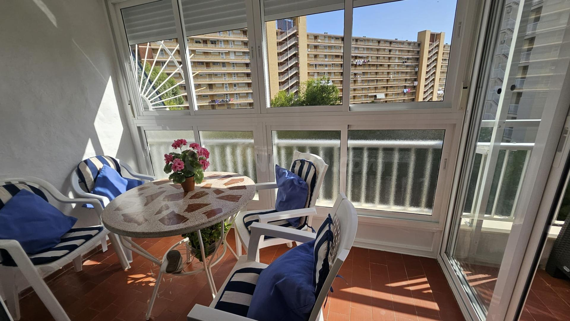 Se vende bonito piso en el corazón de la playa de San Juan