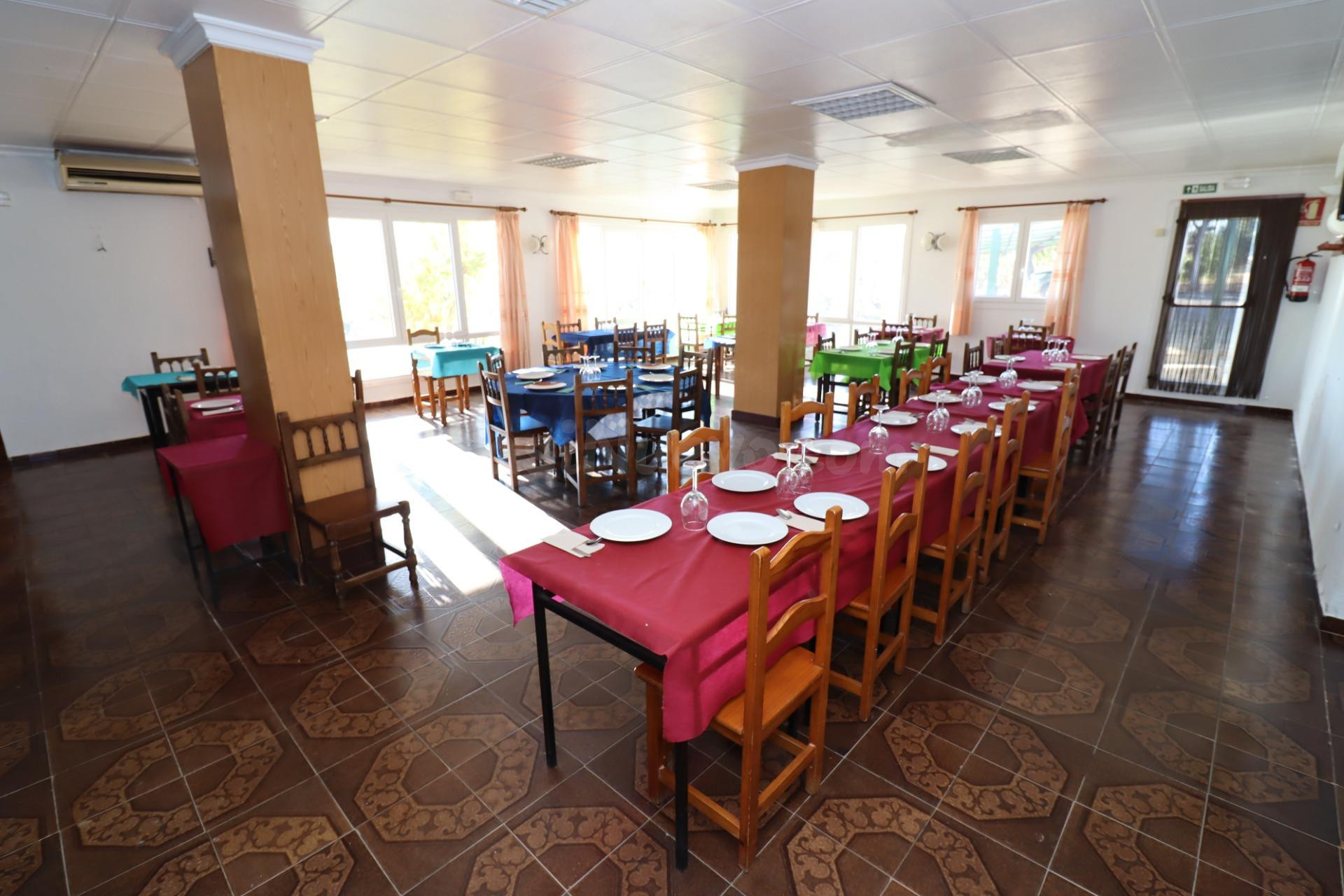 Bar restaurante en el pueblo marítimo de las Casas de Alcana