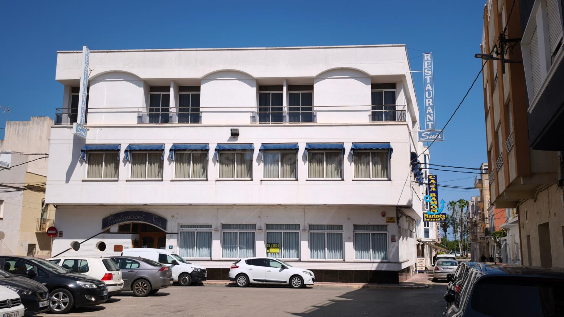 EN VENTA EDIFICIO EN EL CENTRO DE LA RÀPITA