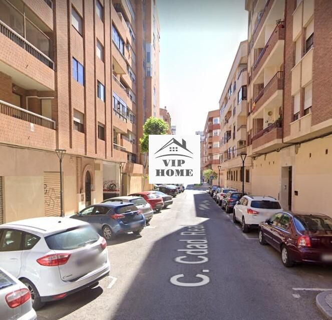 VIP HOME VENDE PLAZA DE APARCAMIENTO EN PARQUE SUR
