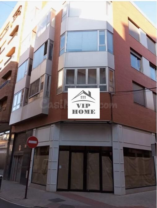 VIP HOME ALQUILA LOCAL EN EL CENTRO DE ALBACETE
