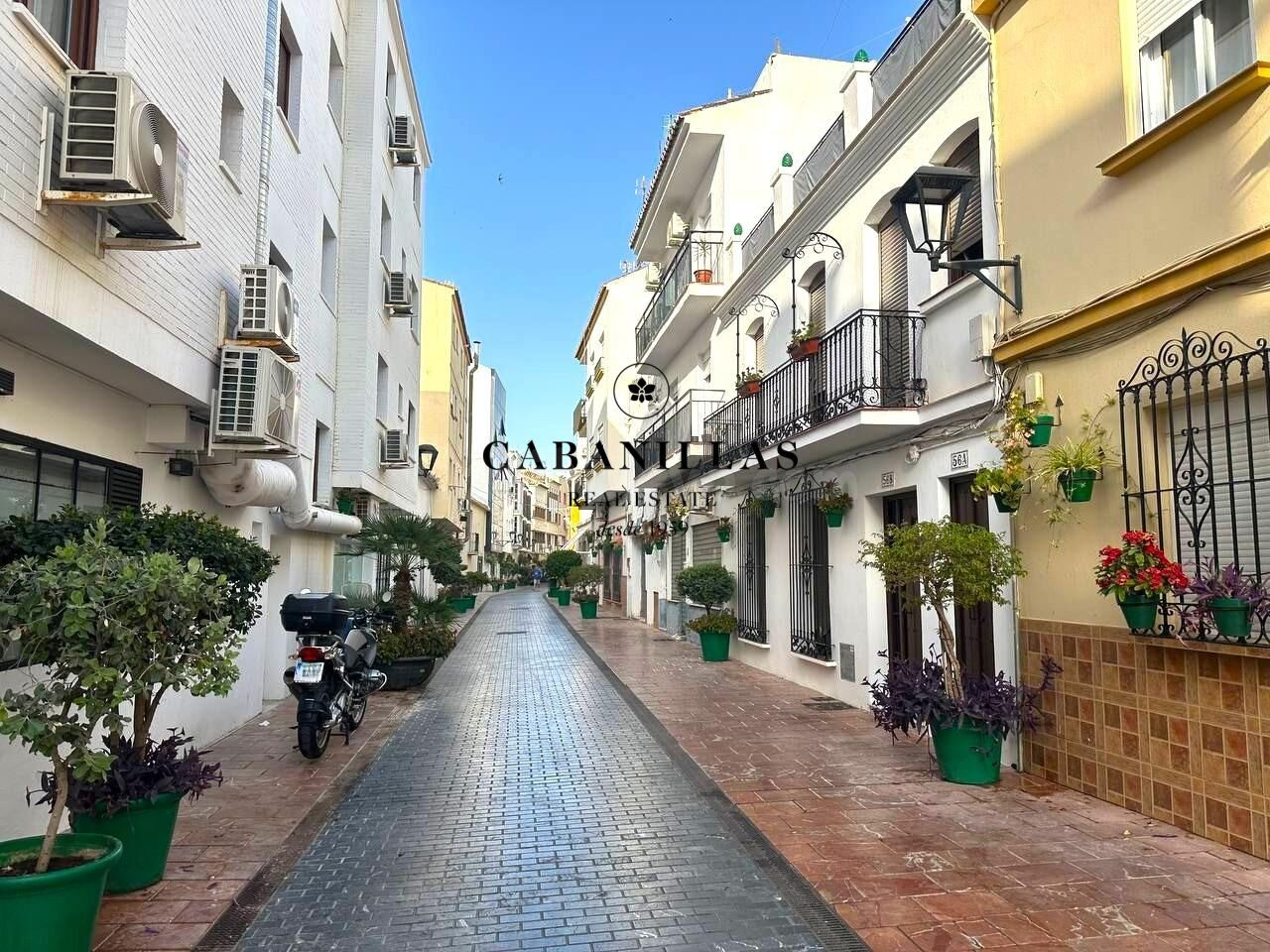 Local en alquiler en el centro de Estepona | CABANILLAS REAL