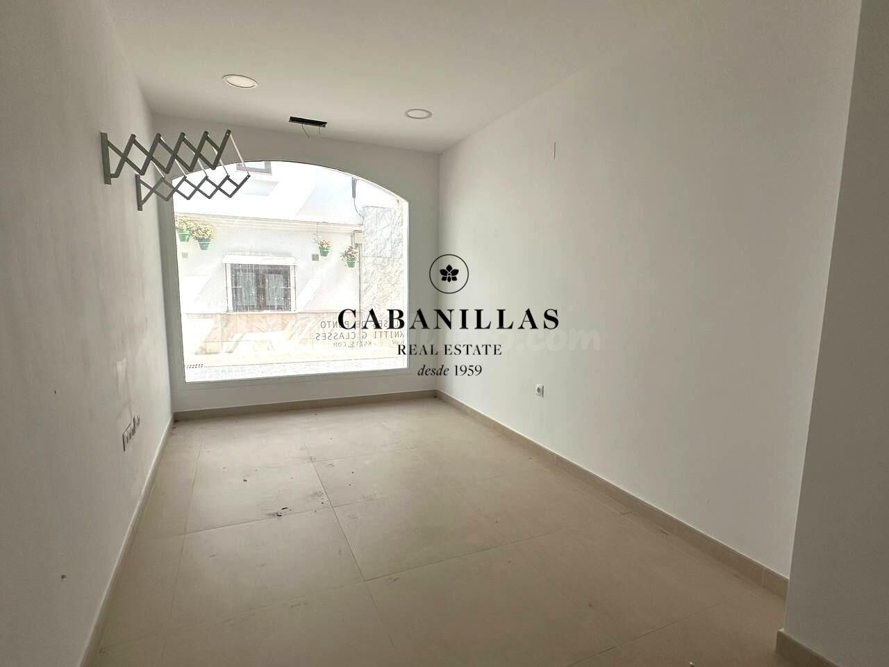 Local en alquiler en el centro de Estepona | CABANILLAS REAL - foto 3