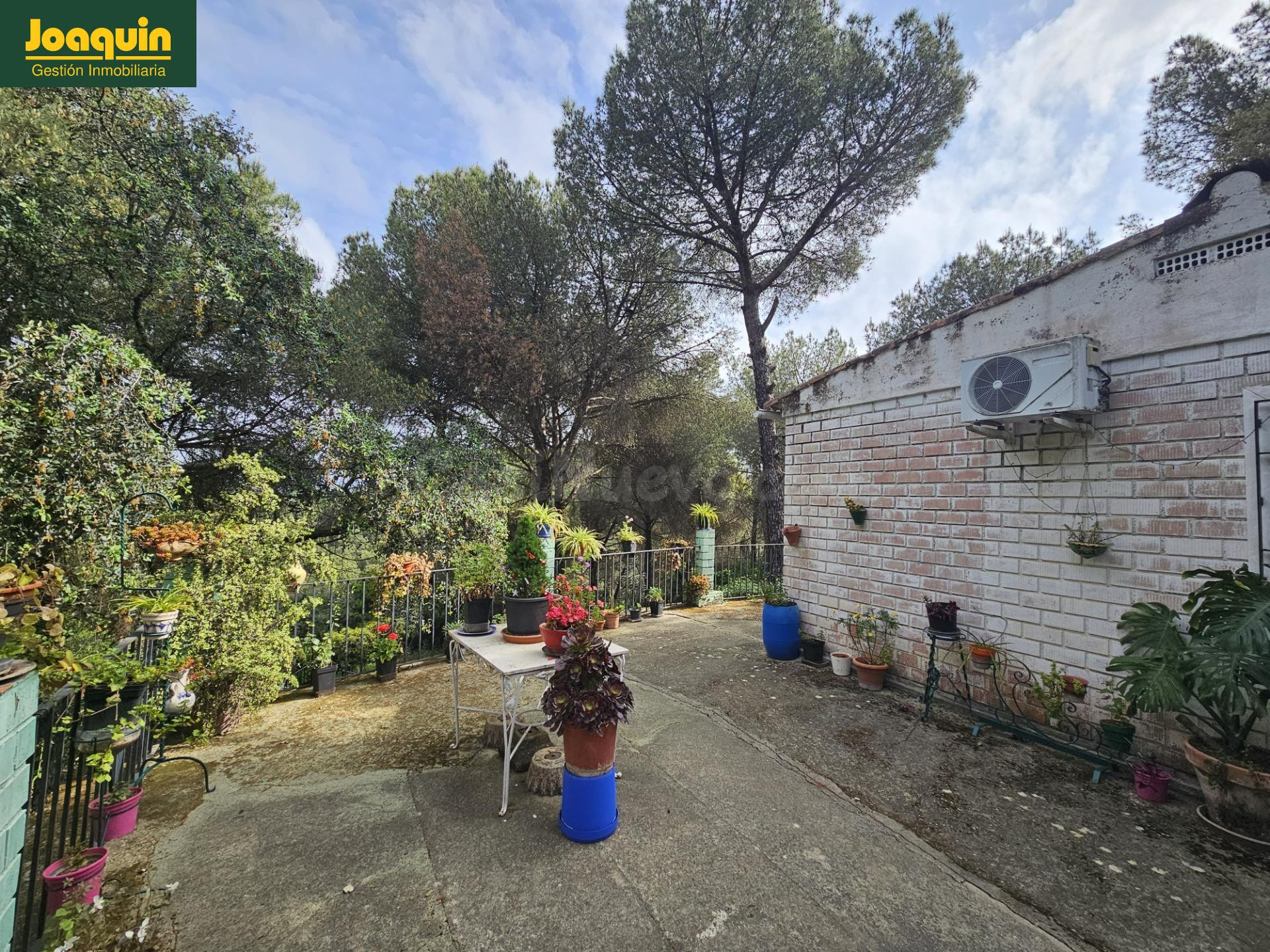 ESTUPENDA PARCELA EN LAS SIETE FINCAS.