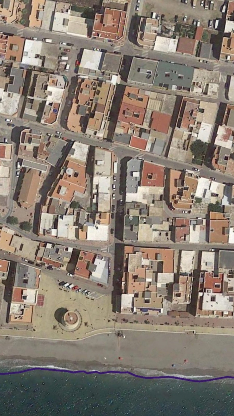 Solar de 285 metros para construir en Balerma