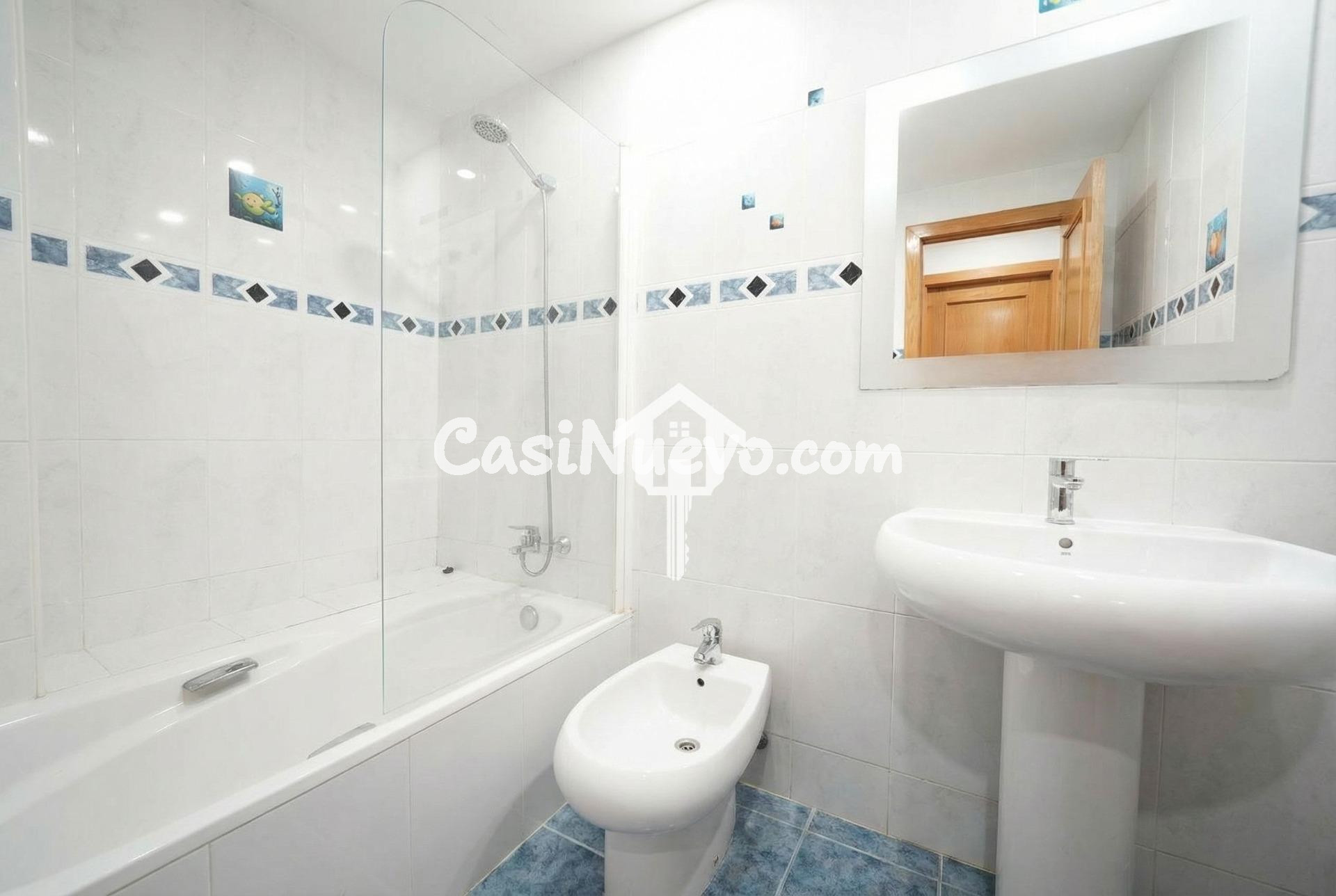 VIVIENDA EXCLUSIVA EN VISTAHERMOSA DE ALICANTE: URBANIZACIÓN - foto 30