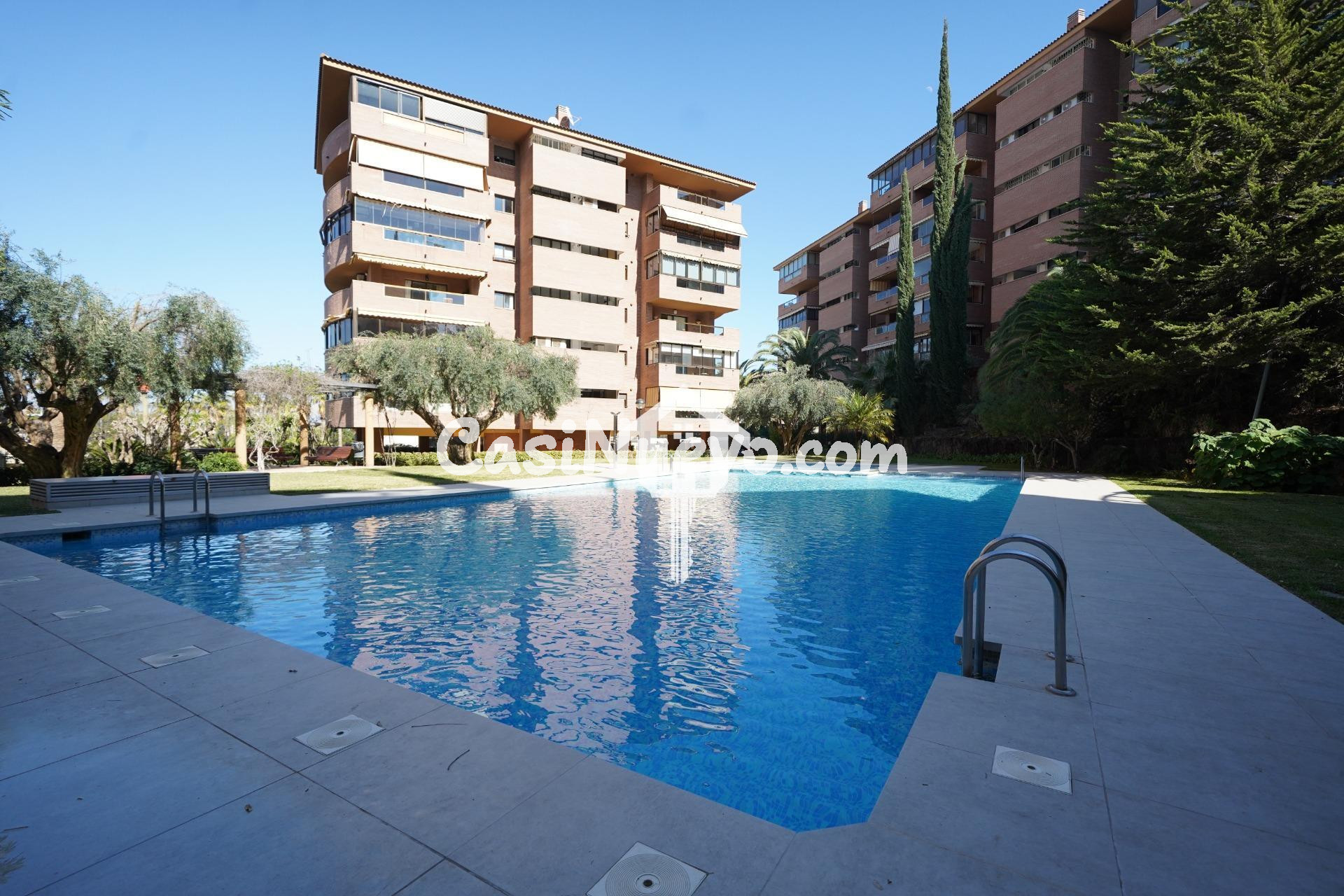 VIVIENDA EXCLUSIVA EN VISTAHERMOSA DE ALICANTE: URBANIZACIÓN - foto 40