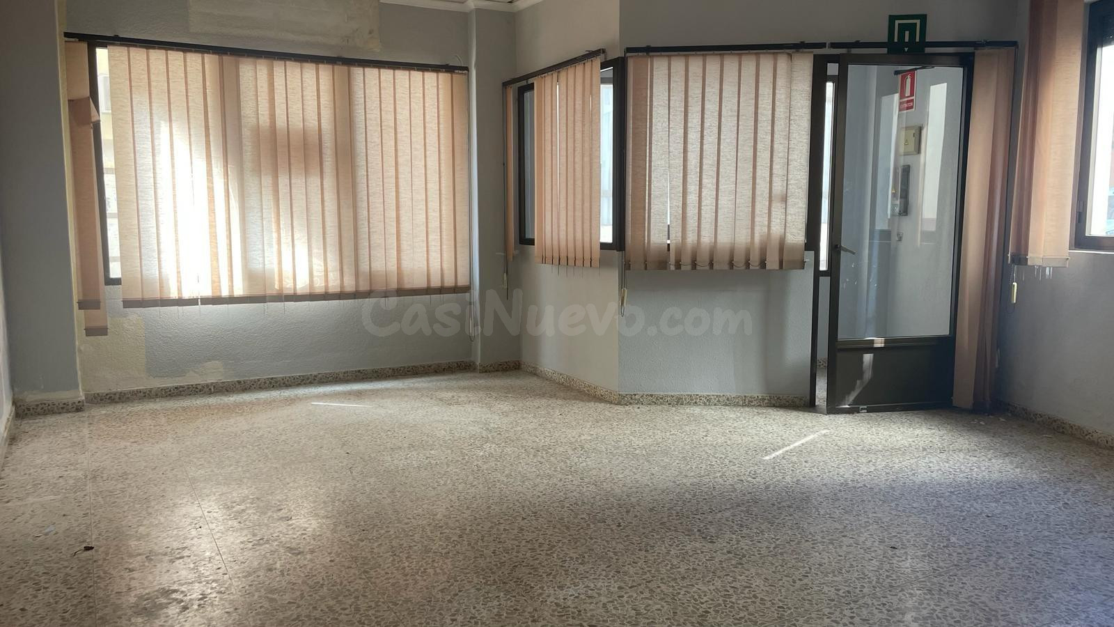 Alquiler de local comercial para oficina en Casas Ibáñez