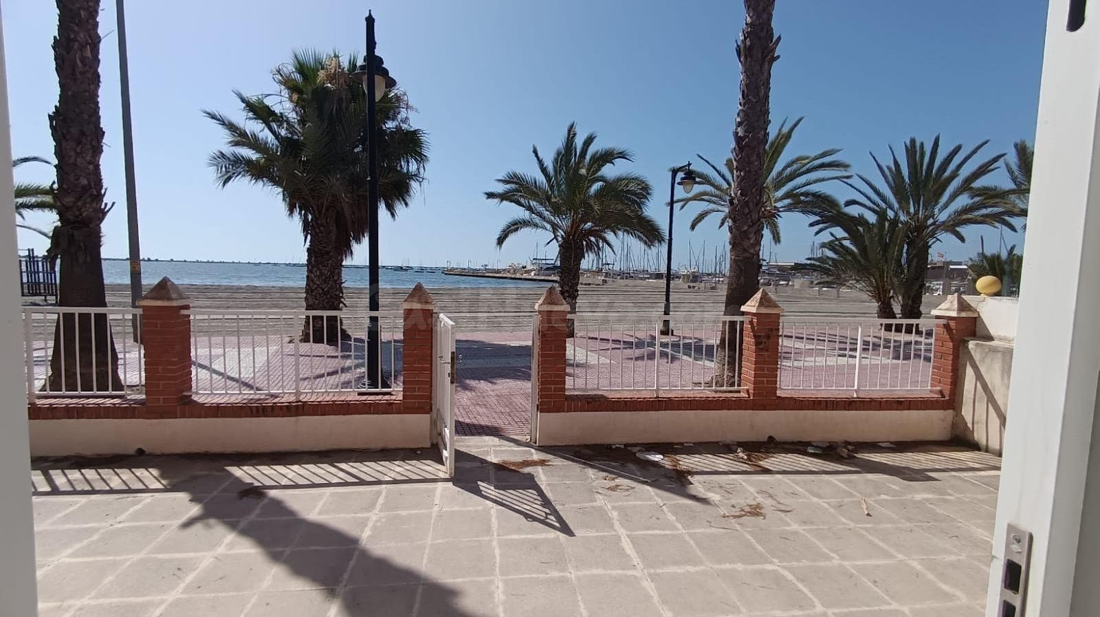 FREENTE AL MAR
