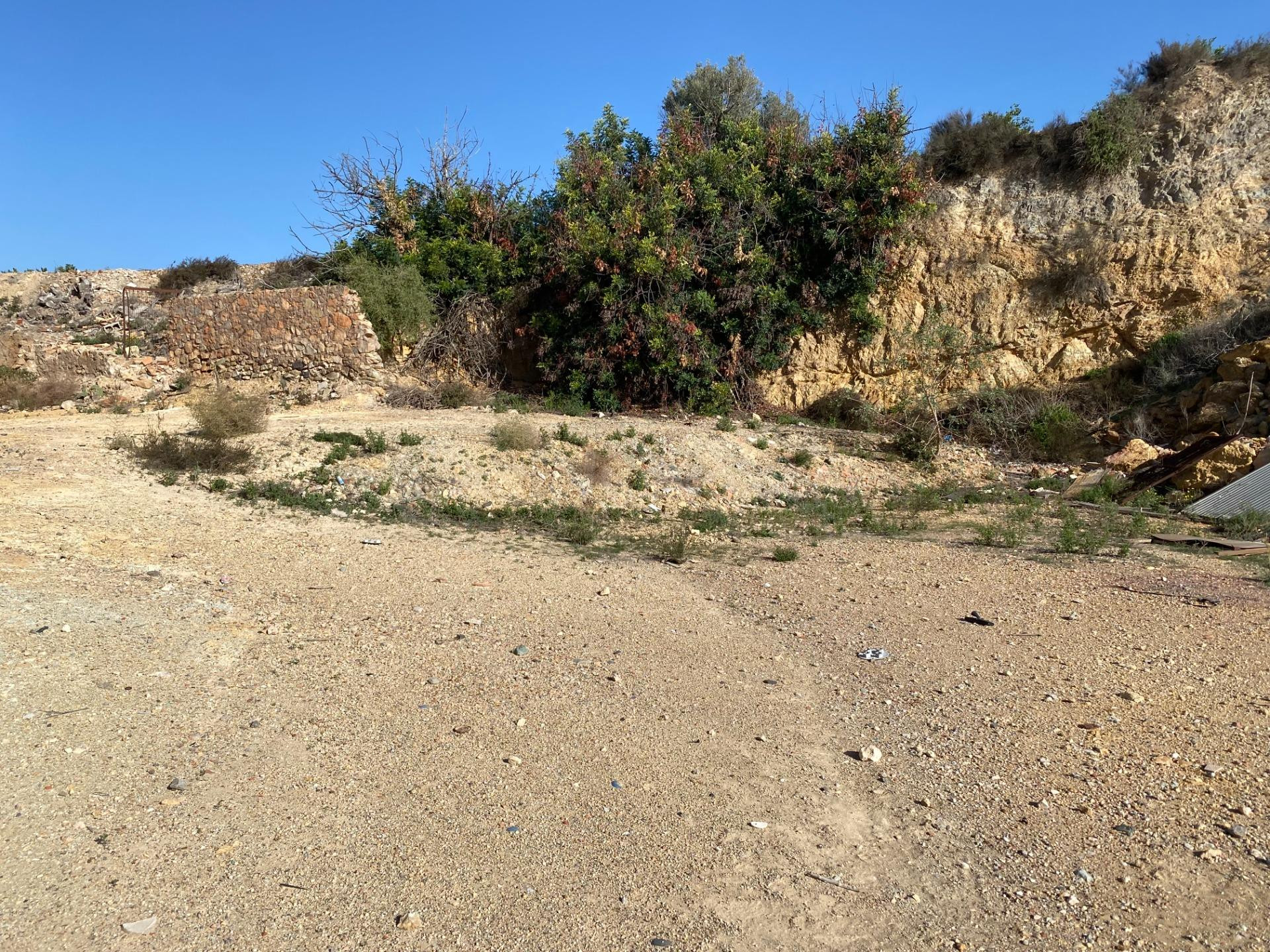 Terreno urbano para edificar en La Cueva (Monteagudo)