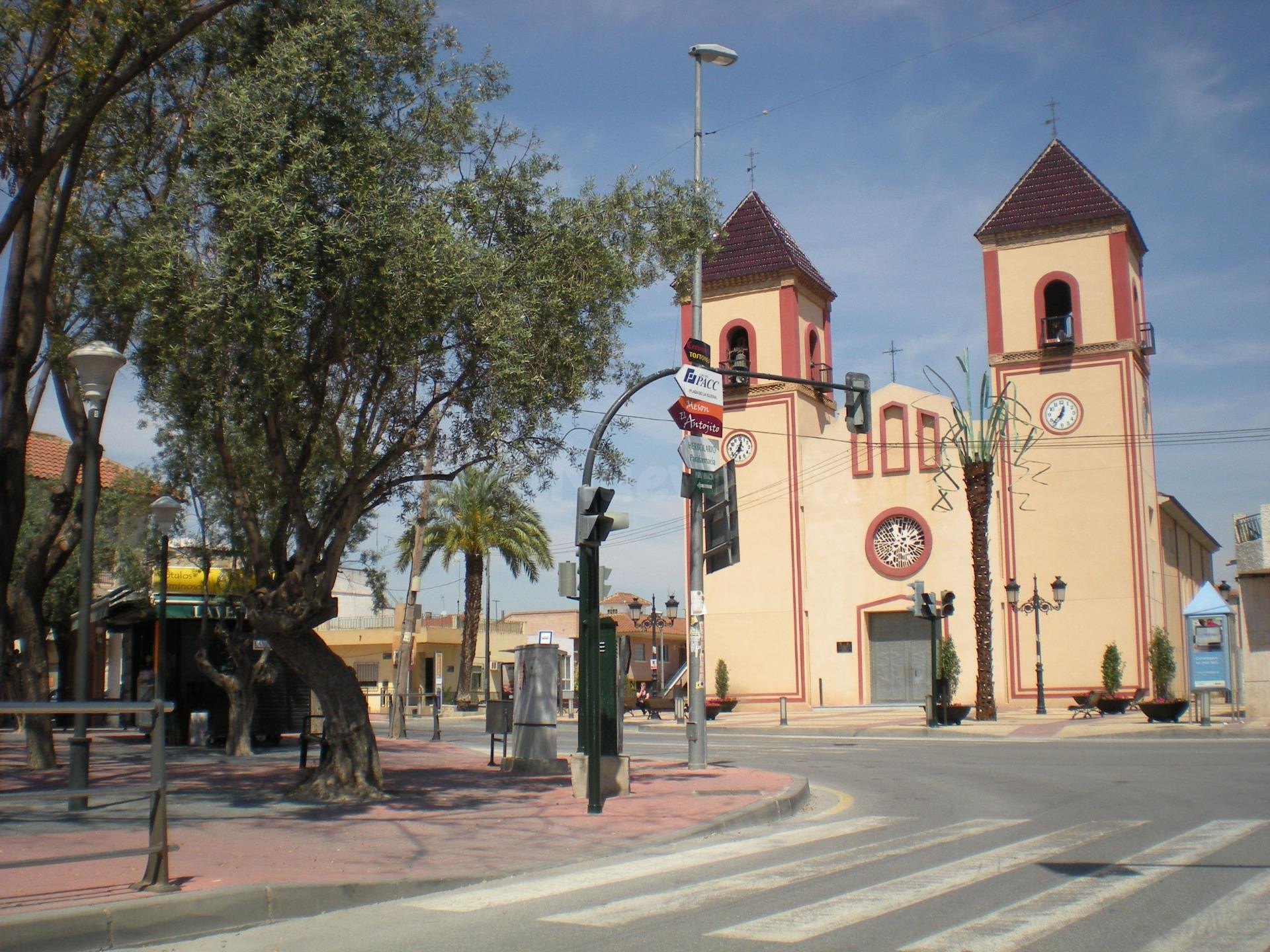Se vende solar edificable en Casillas.